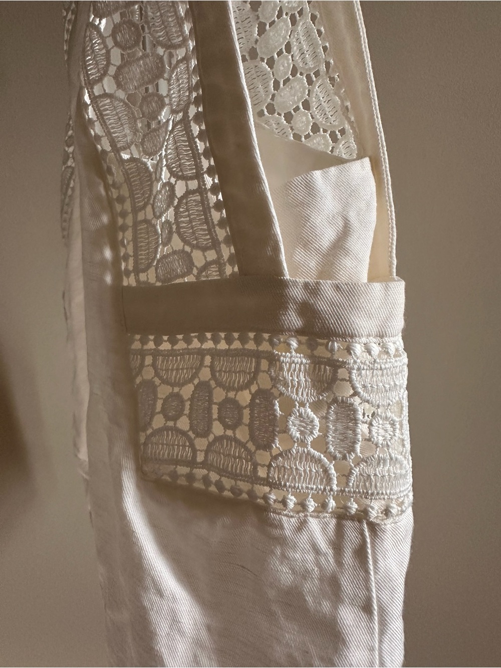 Reiss Cream Lace-Trim Girls' Sleeveless Tunic - Picture 4 of 8